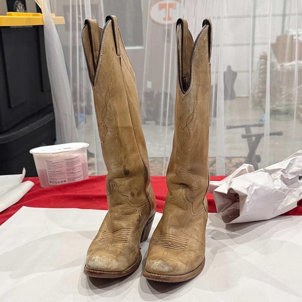 Abilene Boot Co. Tan Heeled Boots - Picture 2 of 6